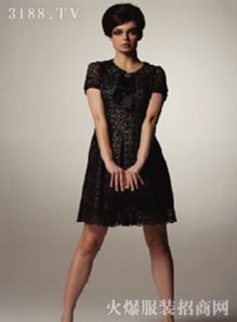 杰珞典雅女装 打造现代女性的优雅风采